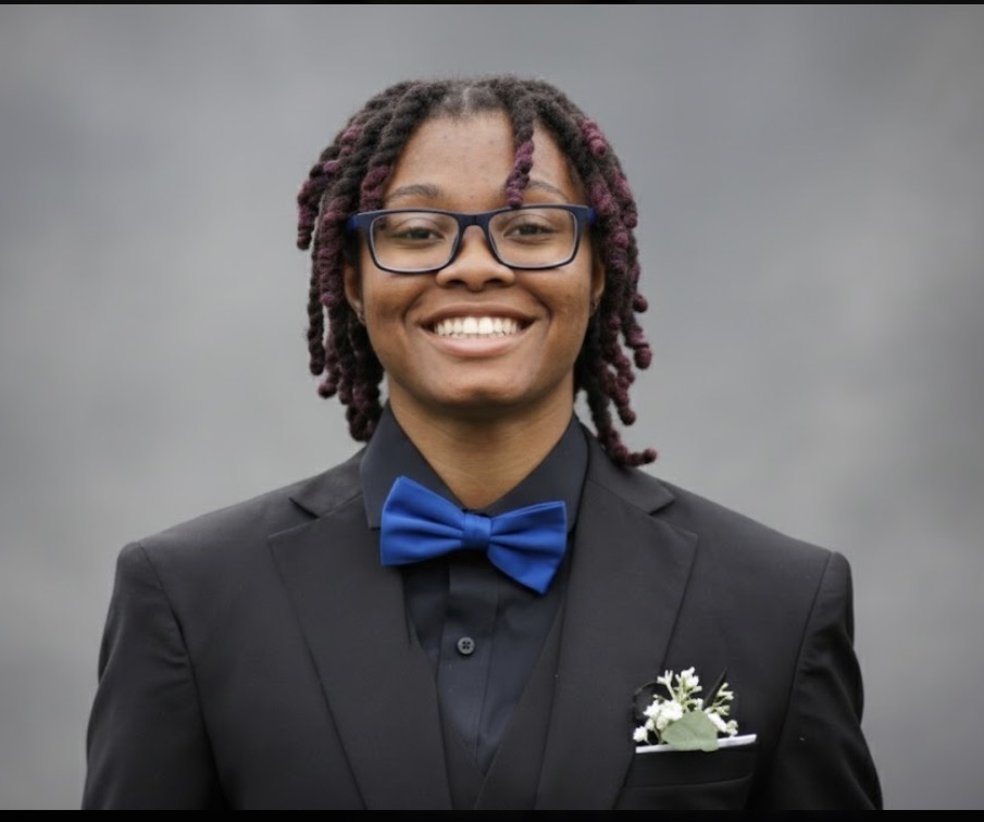 Myya Sanders headshot